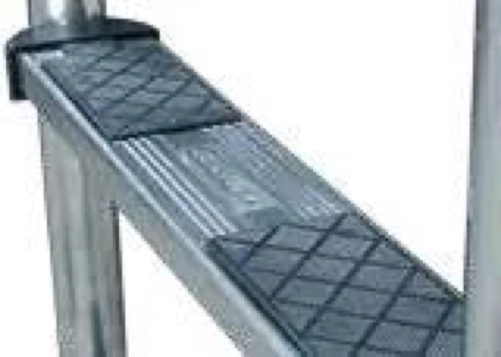 PARTE INFERIOR ESCALERA PARTIDA AISI316 4 PELDAÑOS ''LUXE''