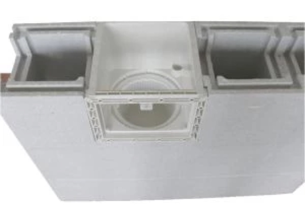 SKIMMER SPS 250, 17 L PISCINA PREFABRICADA CON INSERTOS ROSCA 2